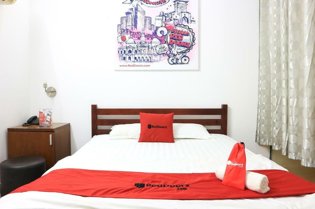 Reddoorz Near Gia Dinh International Hospital Hotel Хошимин Екстериор снимка