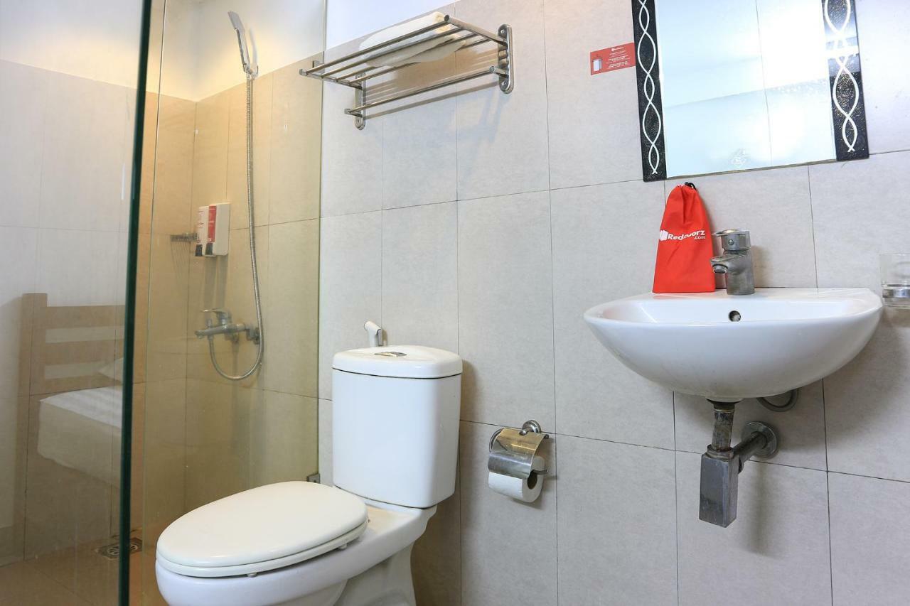 Reddoorz Near Gia Dinh International Hospital Hotel Хошимин Екстериор снимка