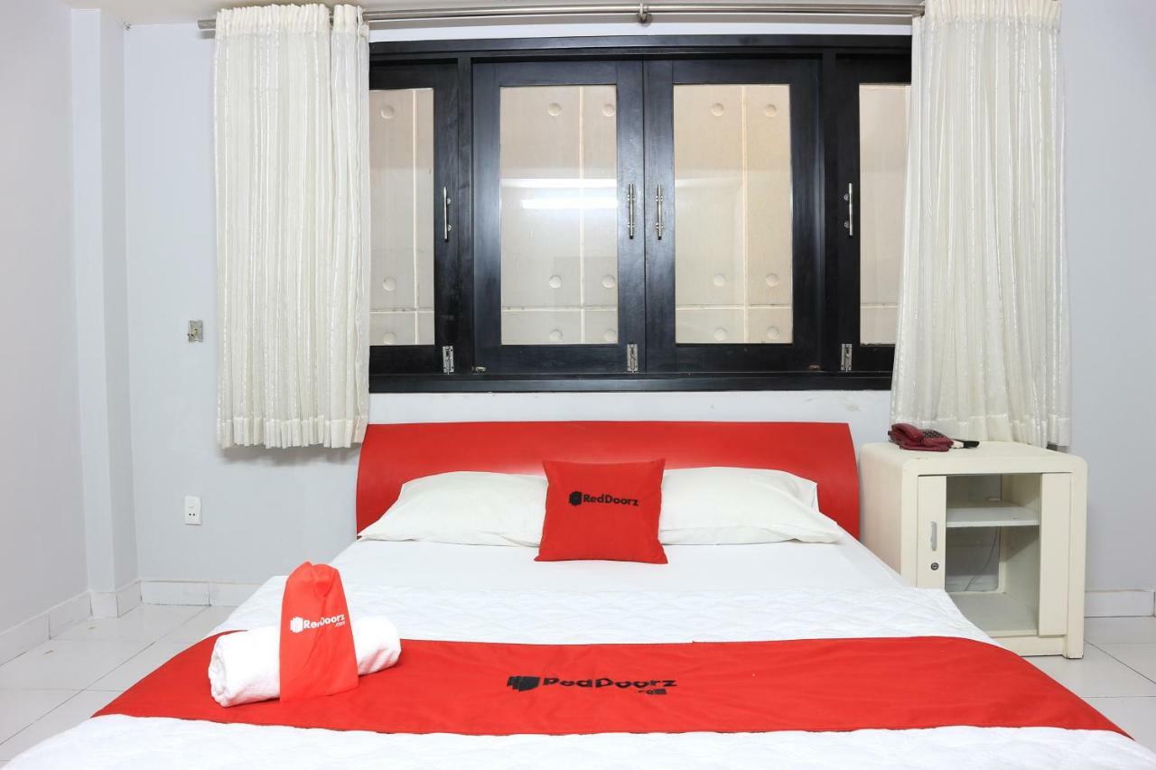 Reddoorz Near Gia Dinh International Hospital Hotel Хошимин Екстериор снимка