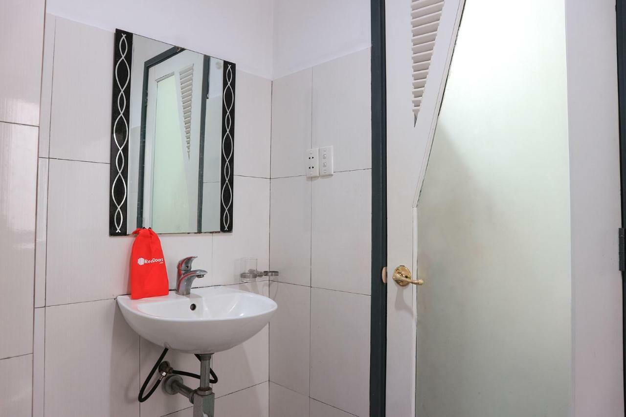Reddoorz Near Gia Dinh International Hospital Hotel Хошимин Екстериор снимка