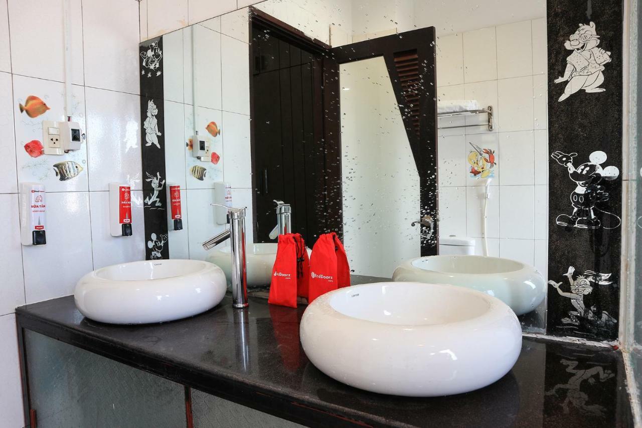 Reddoorz Near Gia Dinh International Hospital Hotel Хошимин Екстериор снимка