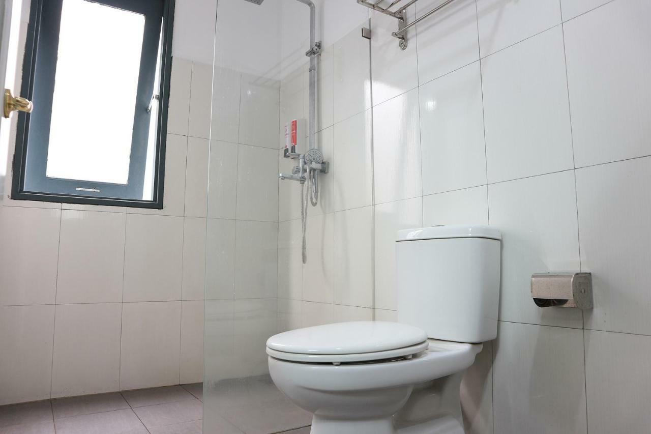Reddoorz Near Gia Dinh International Hospital Hotel Хошимин Екстериор снимка